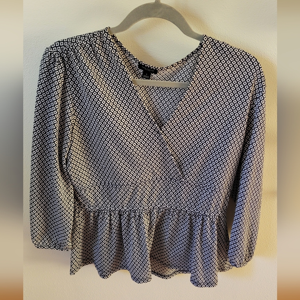 Elegant Black and White Geometric Women's Top
